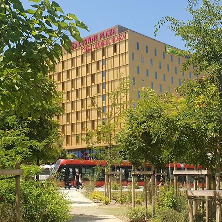 尼斯大体育场皇冠假日酒店 外观 照片