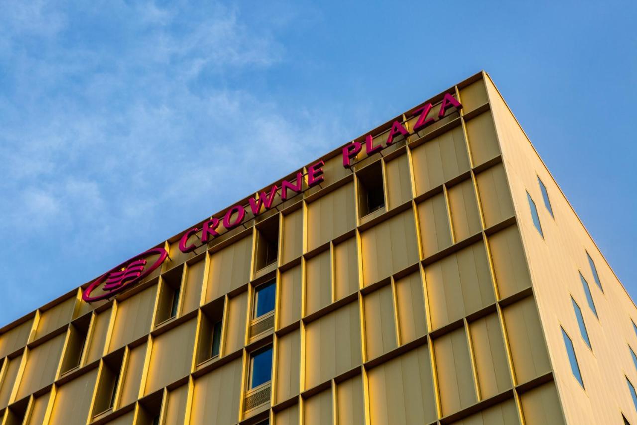 尼斯大体育场皇冠假日酒店 外观 照片